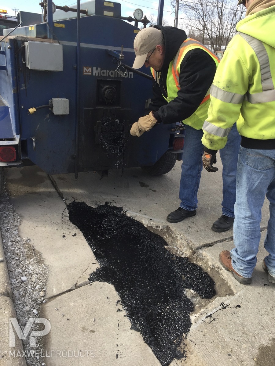 Marathon melter dispensing GAP Patch 330